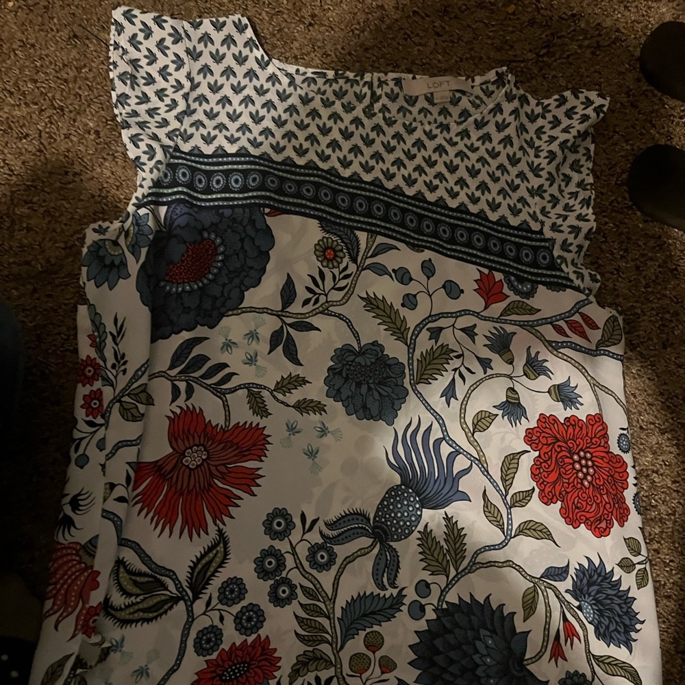 Floral springtime/summer blouse